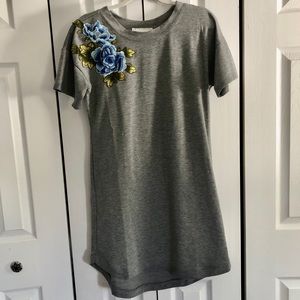 Potter’s Pot short sleeve crew neck tunic